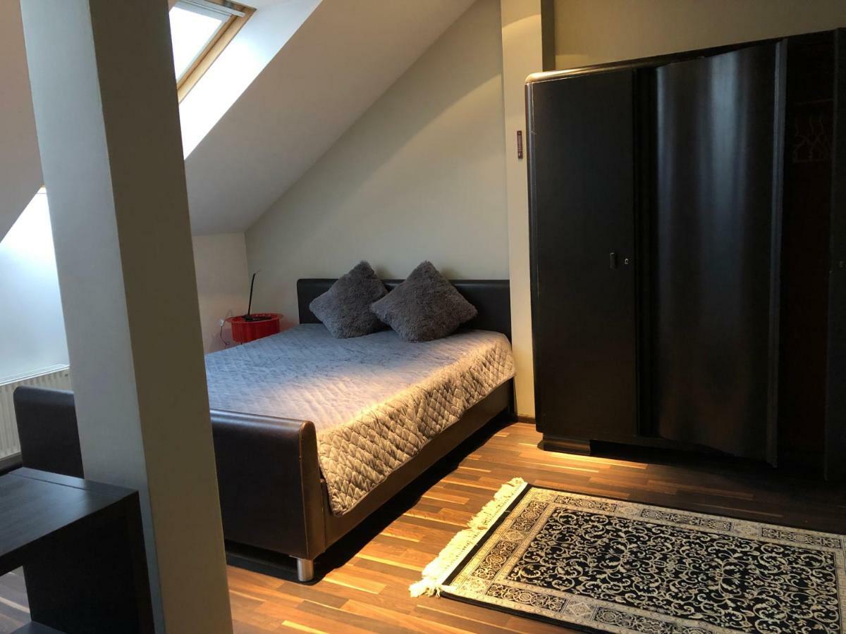 Family Or Group Apartment In Green Center Ryga Zewnętrze zdjęcie